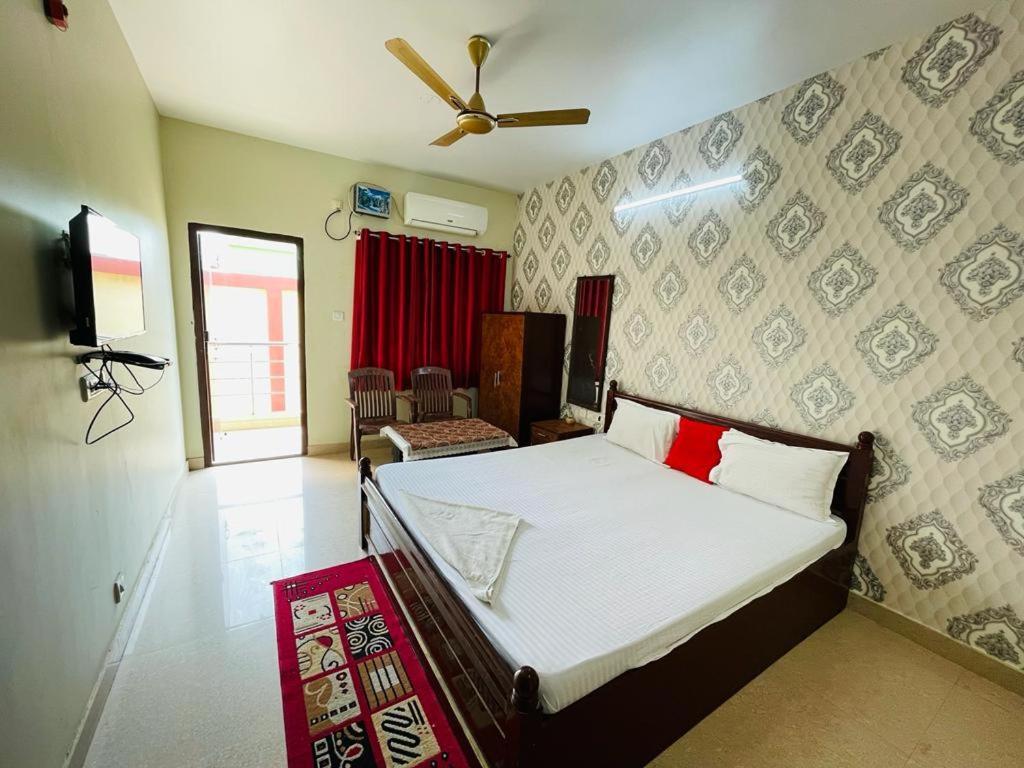 Hotel Lovely Star Inn ! 普里 外观 照片