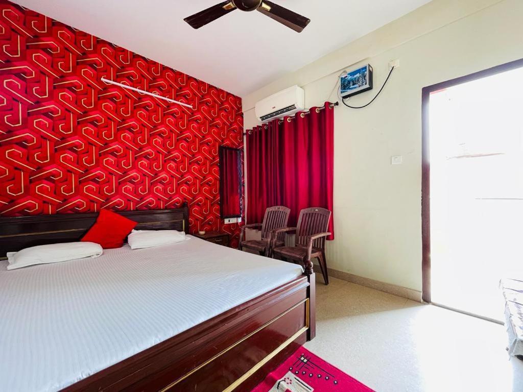 Hotel Lovely Star Inn ! 普里 外观 照片
